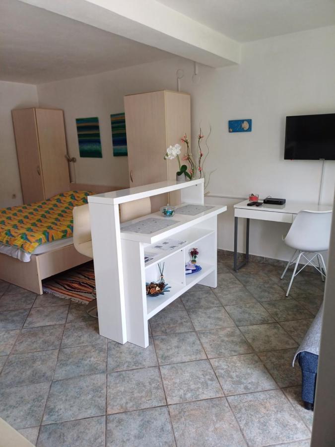 Apartments Lana Pula Ngoại thất bức ảnh